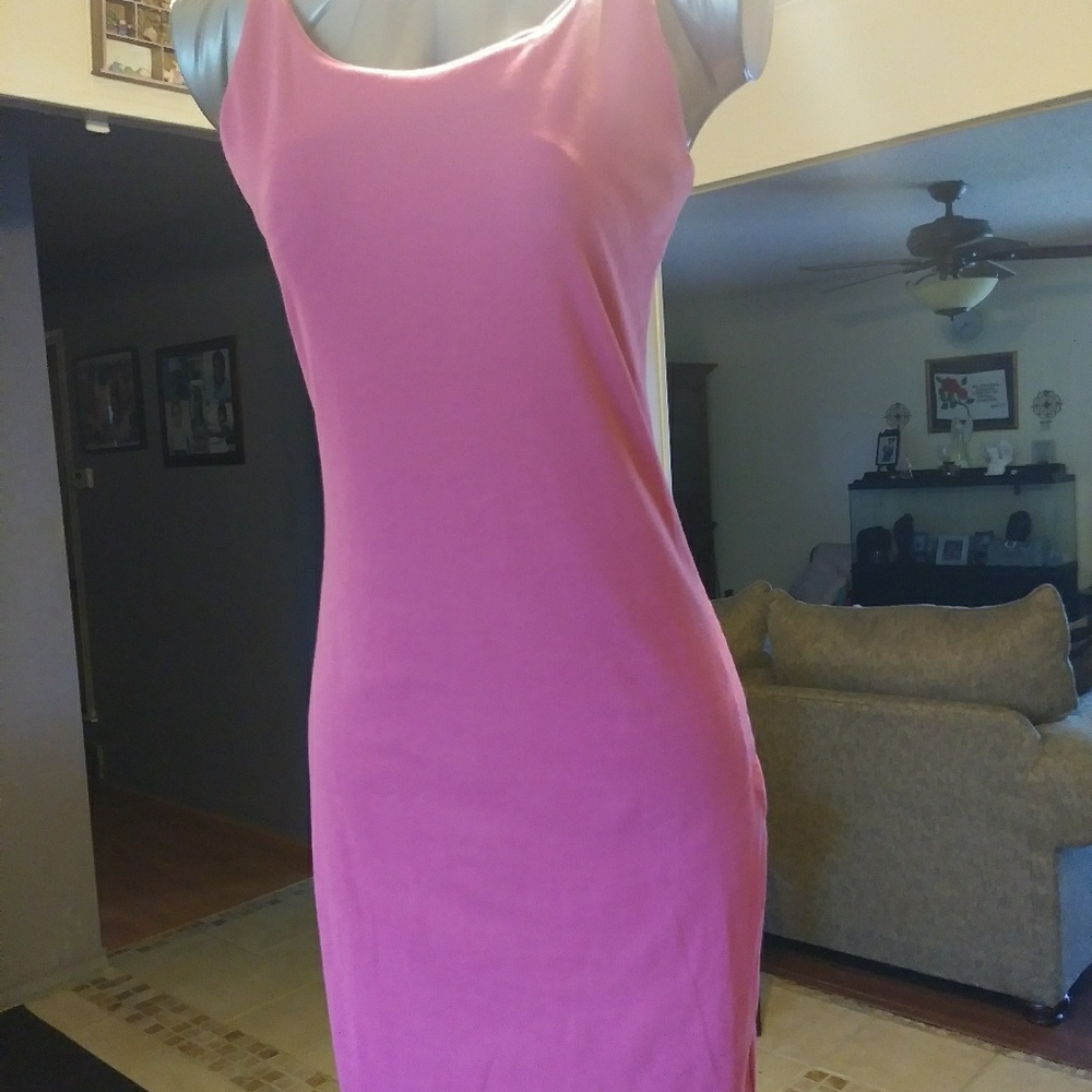 Dress - Picture 3 of 3